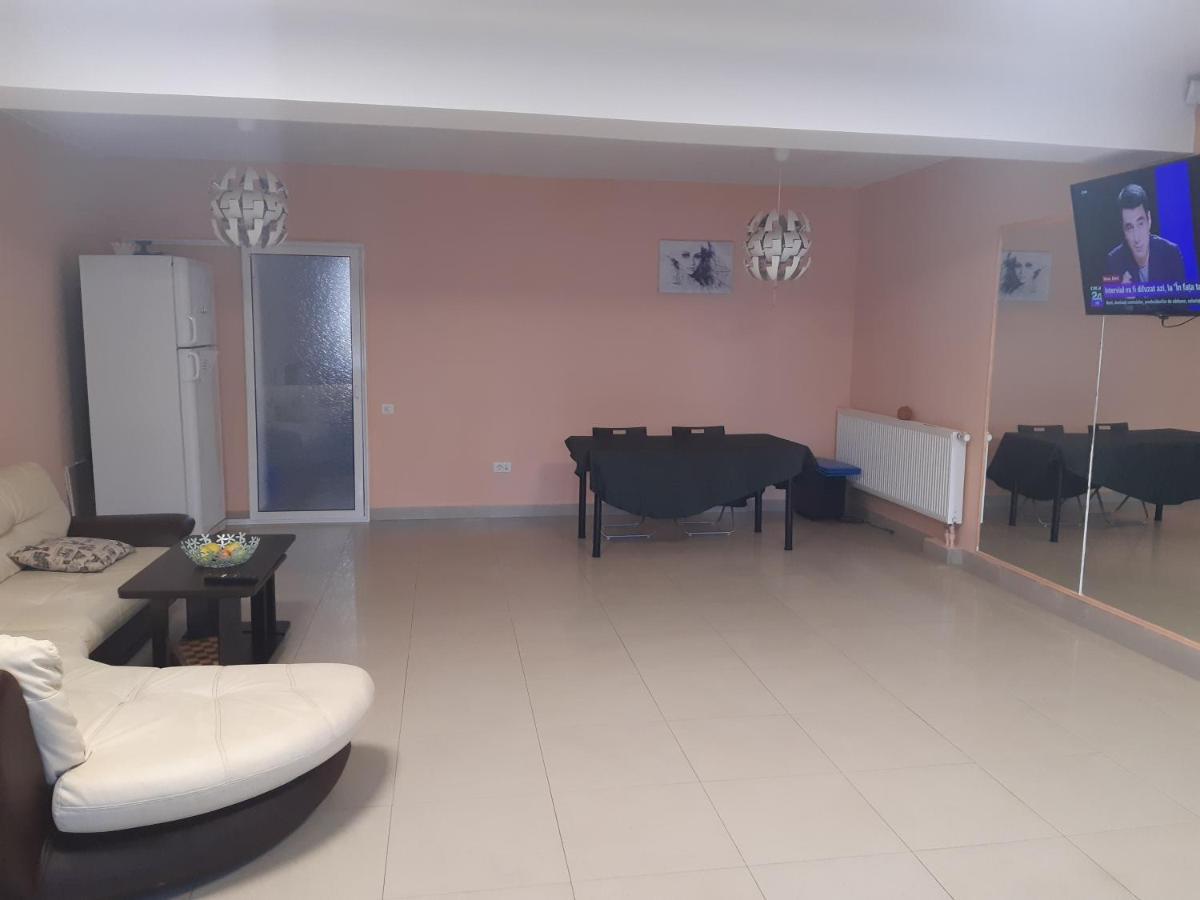 Anuta Hotel Breaza  Luaran gambar