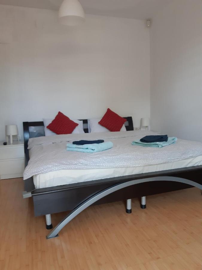 Anuta Hotel Breaza  Luaran gambar
