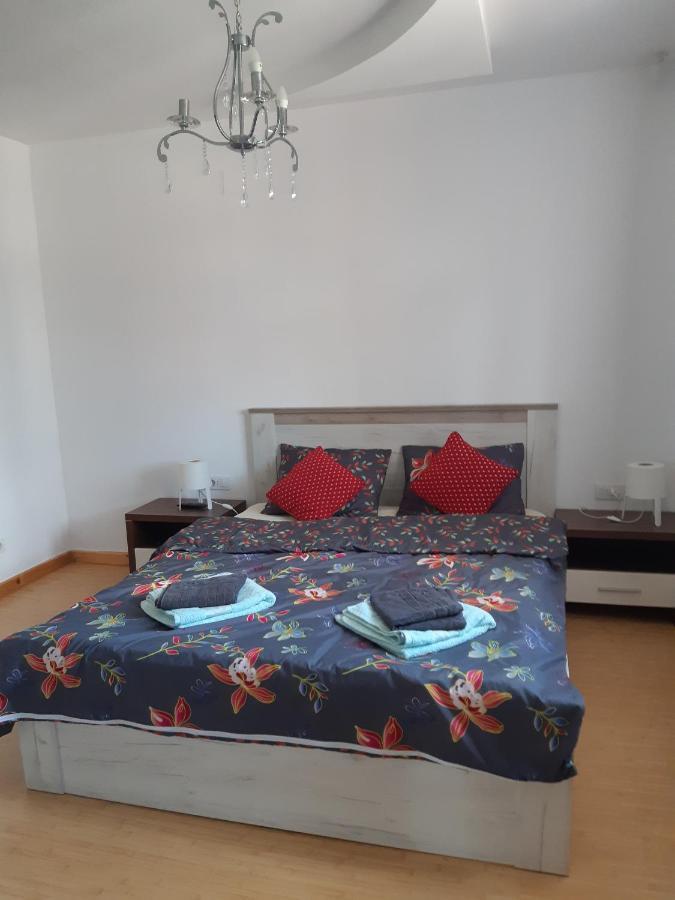 Anuta Hotel Breaza  Luaran gambar