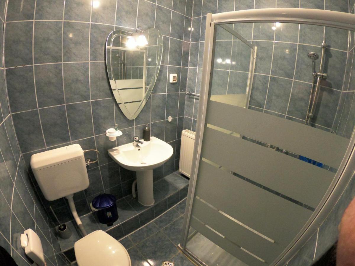 Anuta Hotel Breaza  Luaran gambar